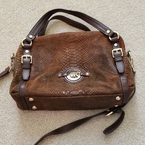 Medium Crossbody bag with gold details